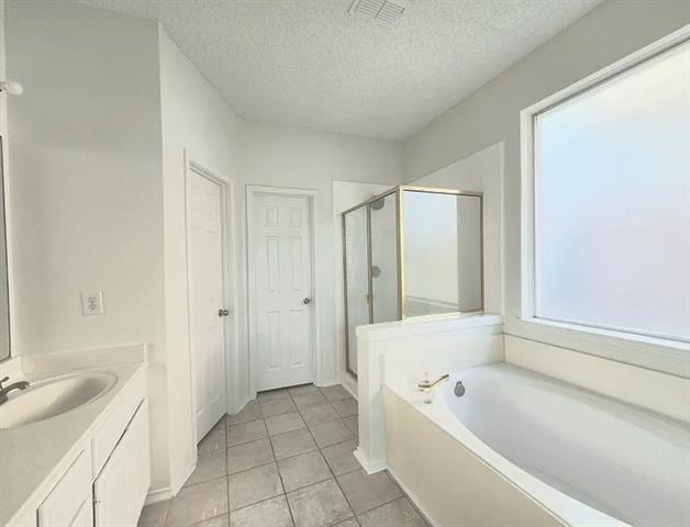 Building Photo - 3917 Rushden Ct