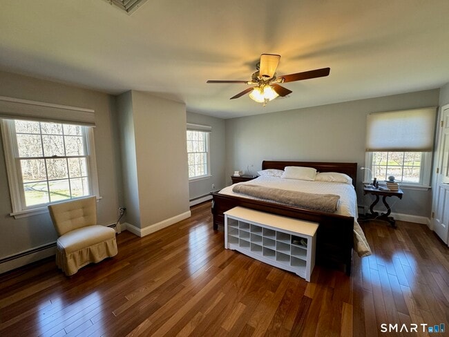 Building Photo - 11 Van Campen Ln