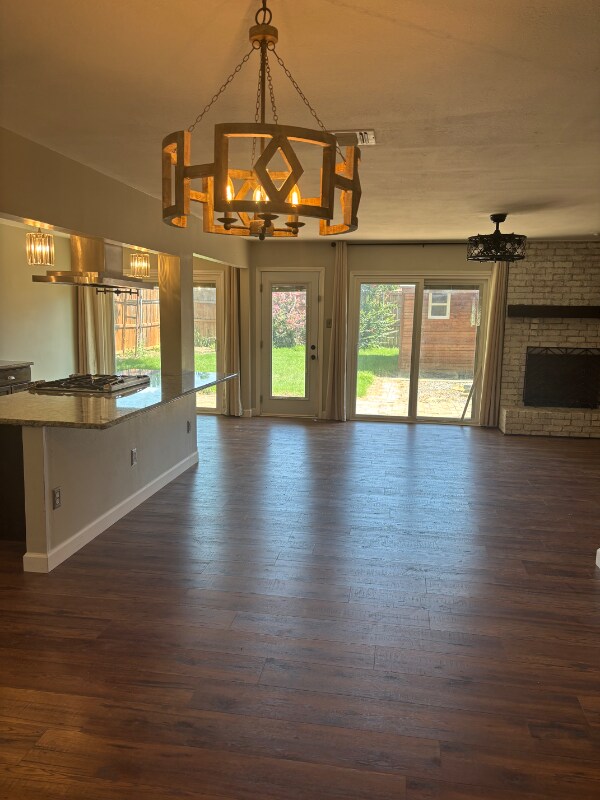 Building Photo - 1718 Clarendon Dr