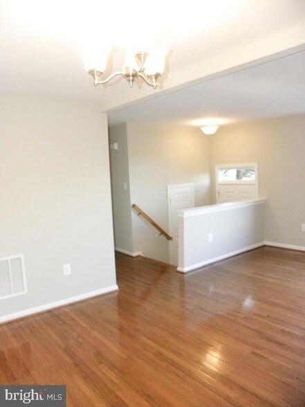 Building Photo - 14311 Newbern Loop