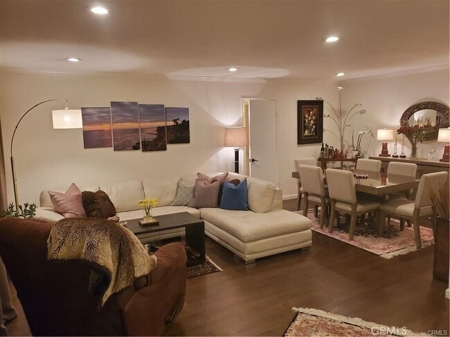 Building Photo - 322 Miraleste Dr