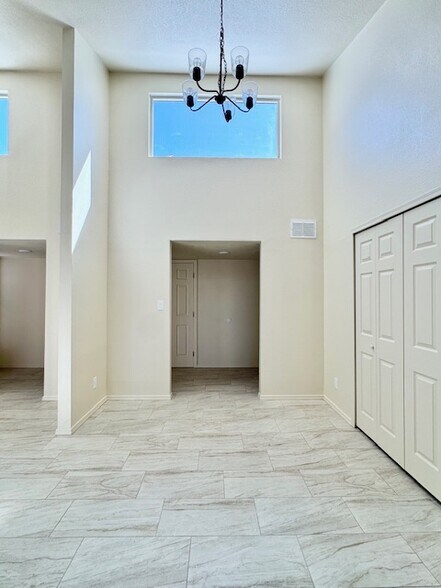 Dining Room - 709 Pampas Pl