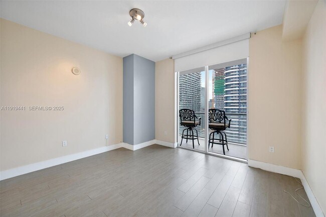 Building Photo - 79 SW 12th St