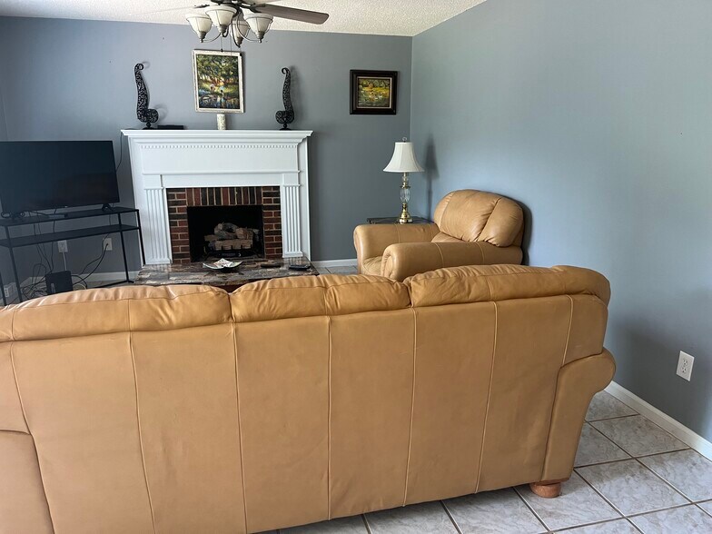 Living Room - 13500 Walkers Creek Dr