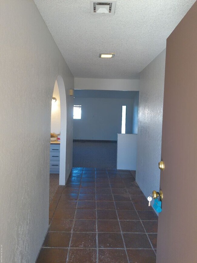 Building Photo - Spacious 3 Bedroom, 3 Bathroom Home with Bonus Room & 2-Car Garage – $1,900/month