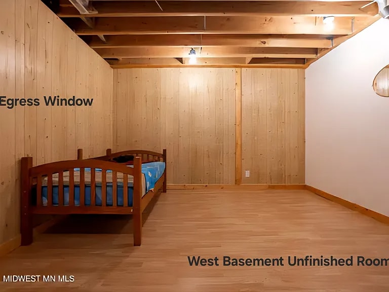 Building Photo - 20998 S Sand Lake Rd