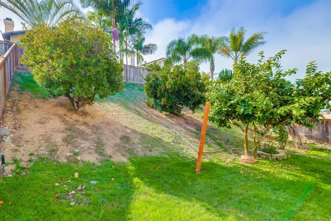 Building Photo - Discovery Hills Home with Spacious Yard an...