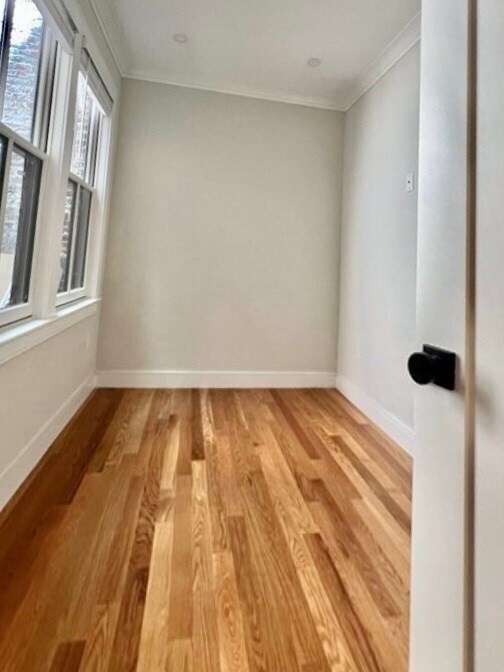 Building Photo - 18 Grove St