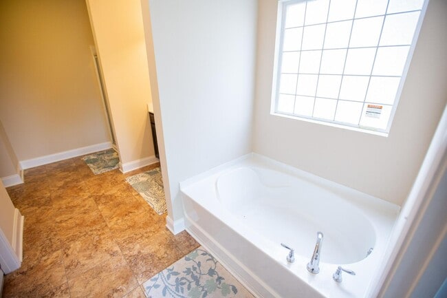Building Photo - 336 Dunnwood Loop
