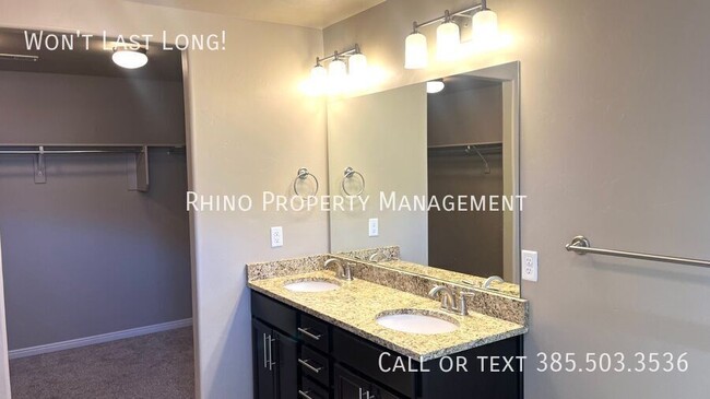Building Photo - 1385 Bridal Veil Dr