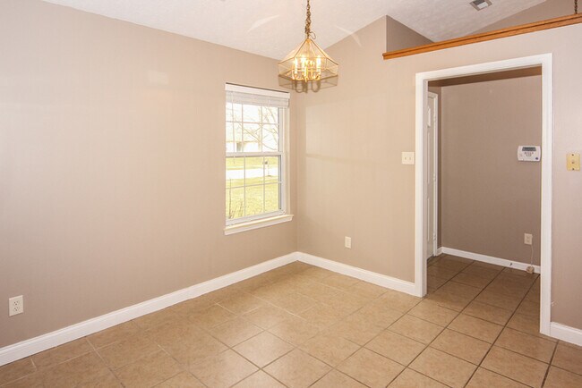 Building Photo - 3 Bedroom Ranch with Pond View in Pike Township