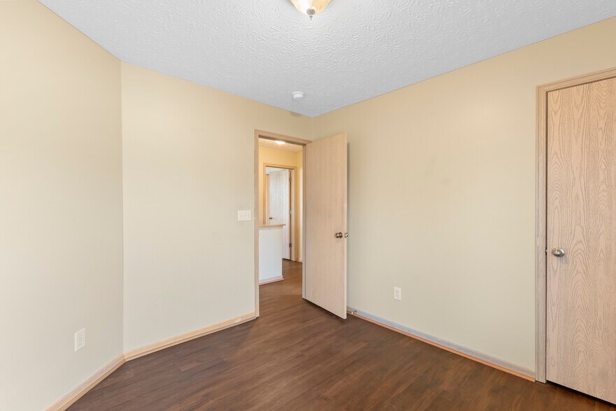 Building Photo - 8521 Old Ivory Way