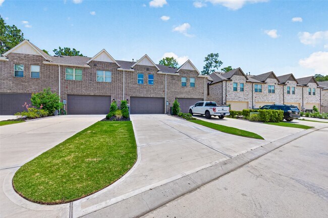 Building Photo - 2638 Woodforest Pkwy N