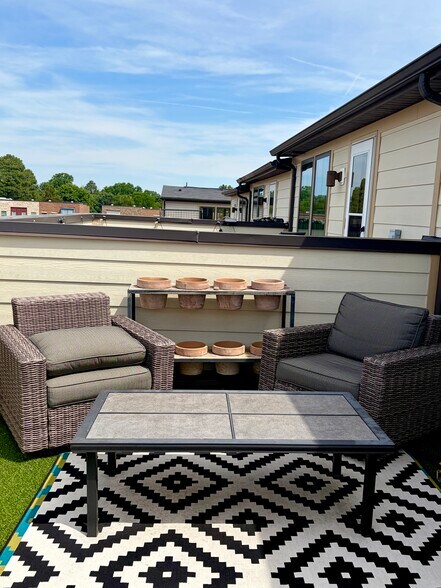 Building Photo - 2806 Toles Park Dr