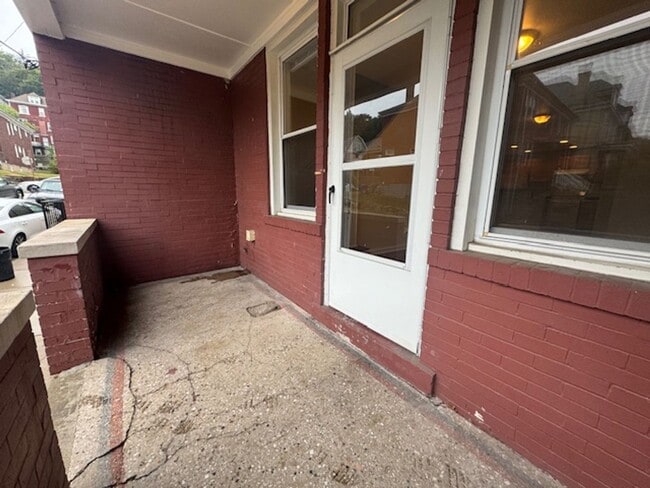 Building Photo - Available for Immediate move in; Lease wil...