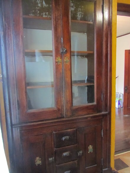 Kitchen with built in cabinet. - 204 S 6th St