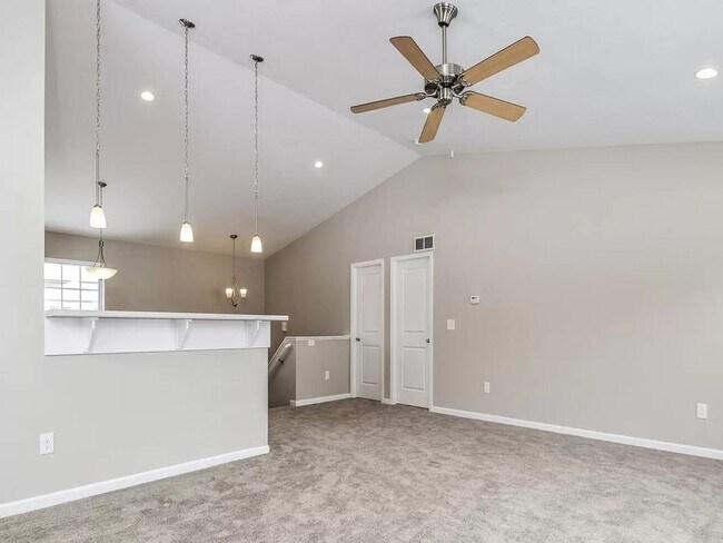 Building Photo - Beautiful Neighborhood with Newer Home for Lease