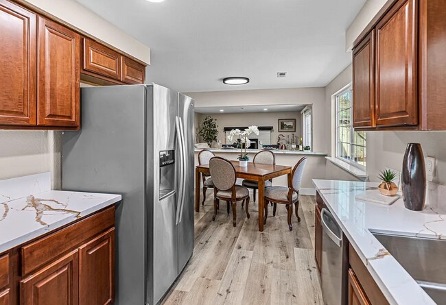 Building Photo - 2725 Randolph St