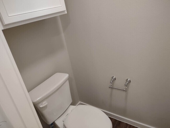 Building Photo - 2121 N Jayton Ave