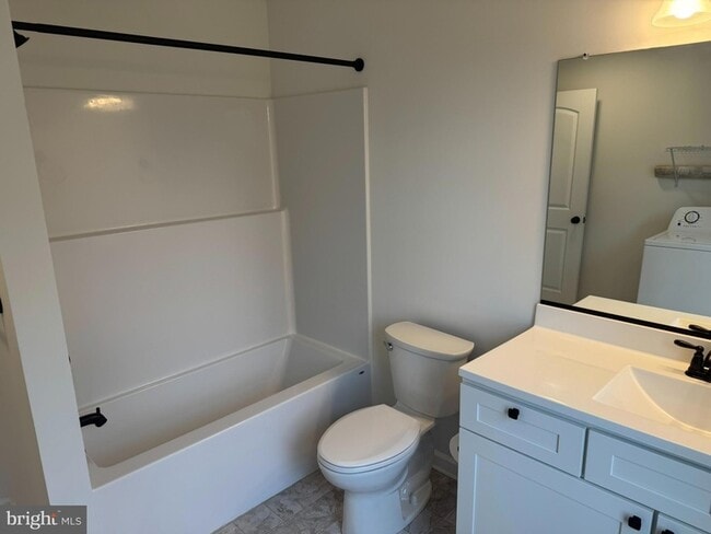 Building Photo - 80 Serenity Ln