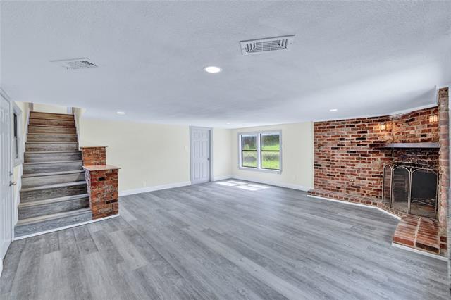 Building Photo - 2605 Stark St