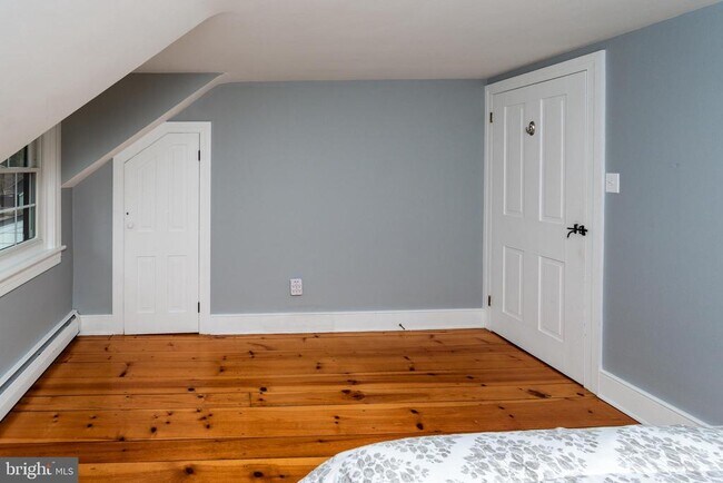 Building Photo - 180 Municipal Rd