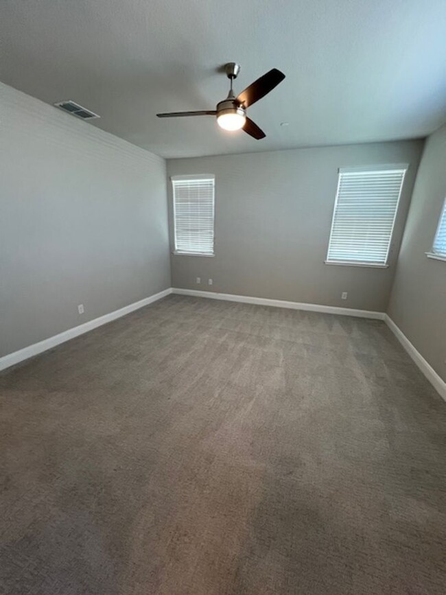 Building Photo - Bright Contemporary Solar Home In Roseville