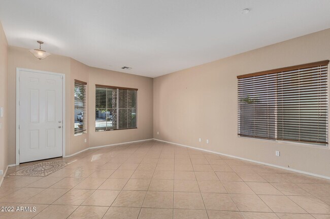 Building Photo - 14440 W Redfield Rd