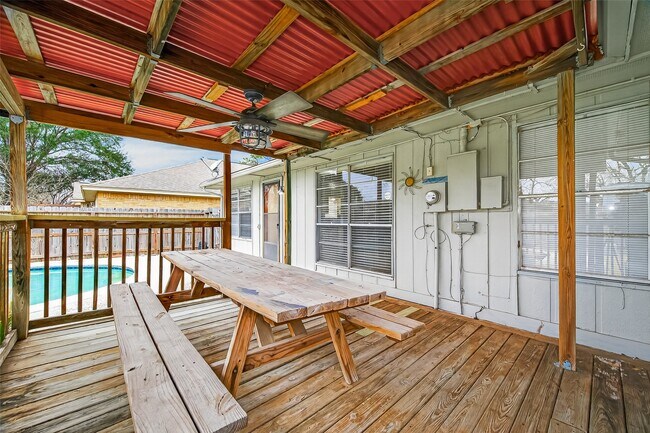 Building Photo - 6630 Harpers Dr