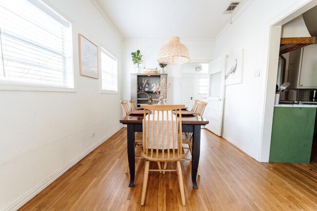 Building Photo - 1025 N 34th St