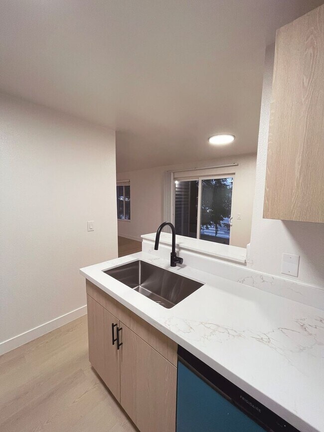 Interior Photo - Wellington Place Apartments