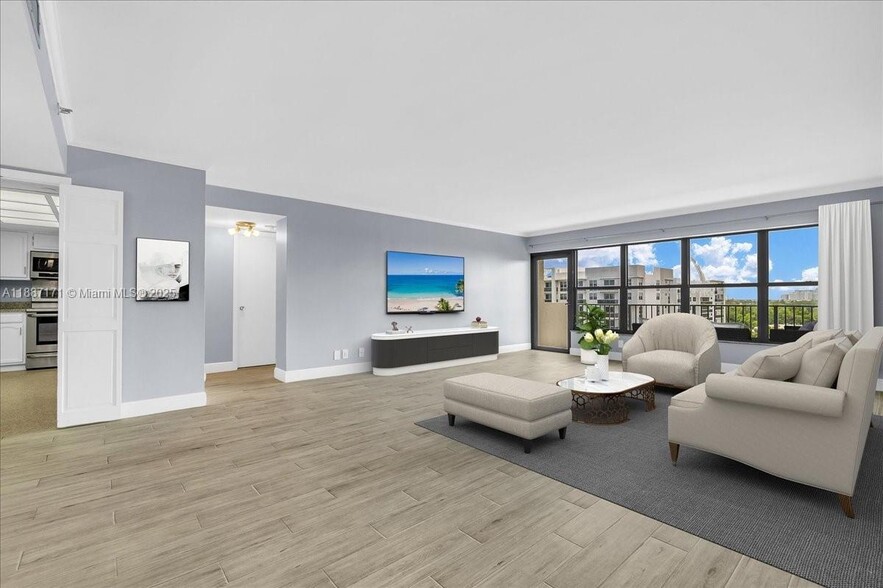 Primary Photo - 3200 Port Royale Dr N