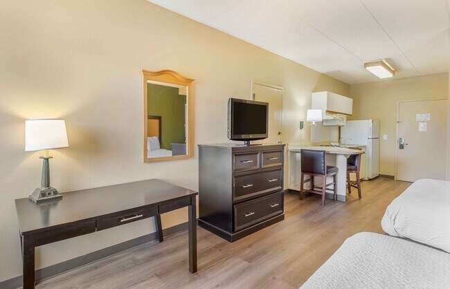 Building Photo - Furnished Studio-Chicago - Lombard - Oak Brook