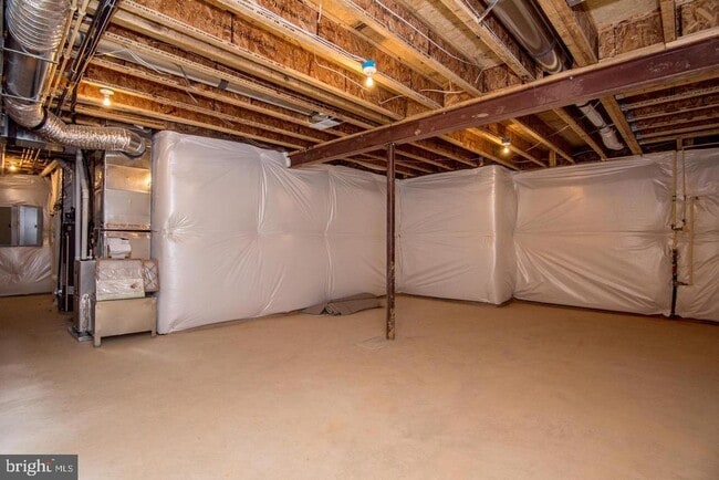 Building Photo - 6928 Regent Ln