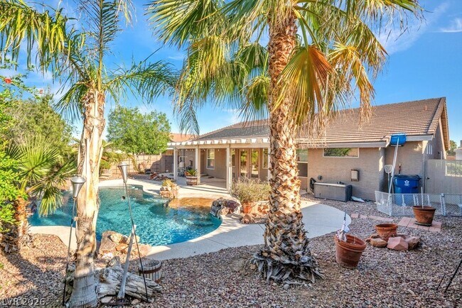 Building Photo - 8216 Rusty Sandstone Ct