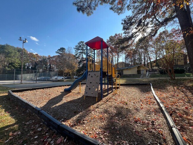 Building Photo - Newly Remodeled 2BD, 1.5BA Raleigh Condo in a Prime Location Near NC State University and Downtow...