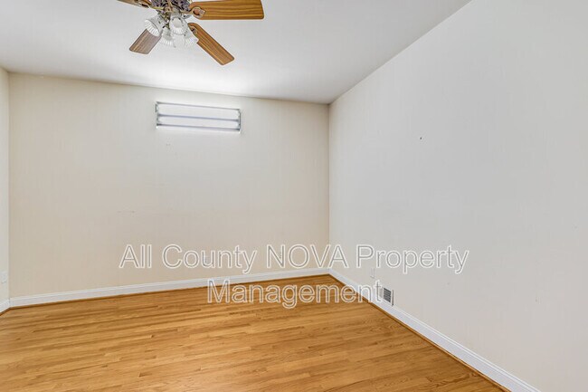 Building Photo - 7412 Marc Dr