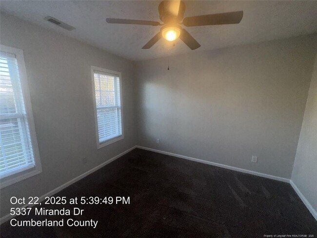 Building Photo - 5337 Miranda Dr