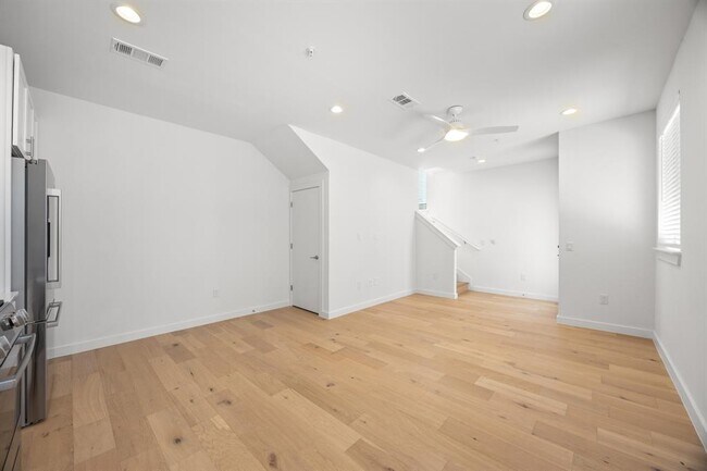 Building Photo - 2200 McFly St