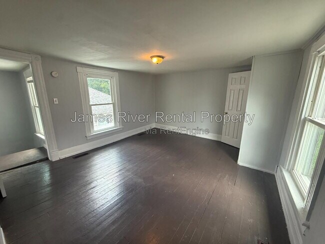 Building Photo - 211 Wadsworth St