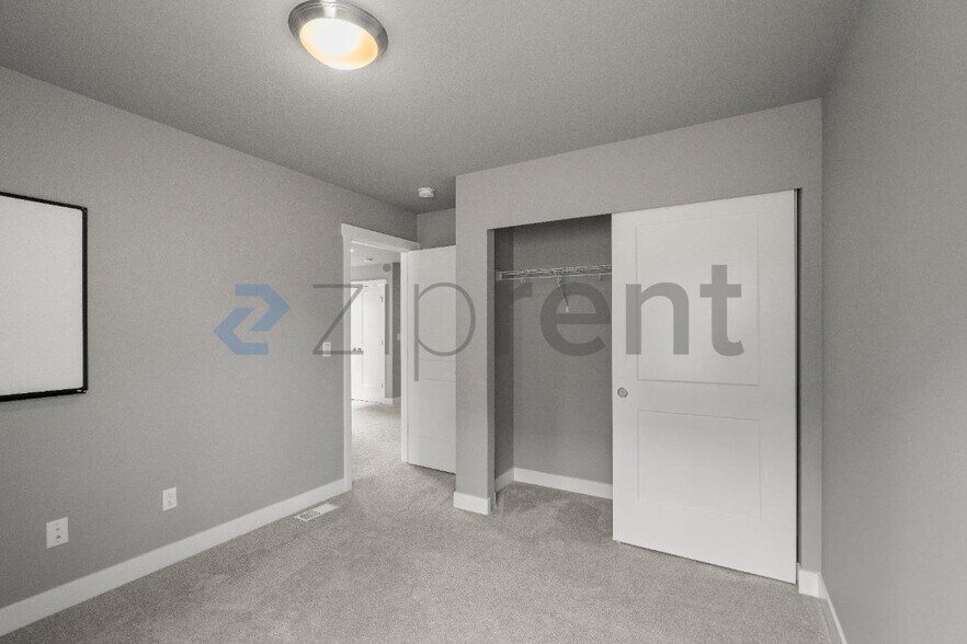 Building Photo - Unit