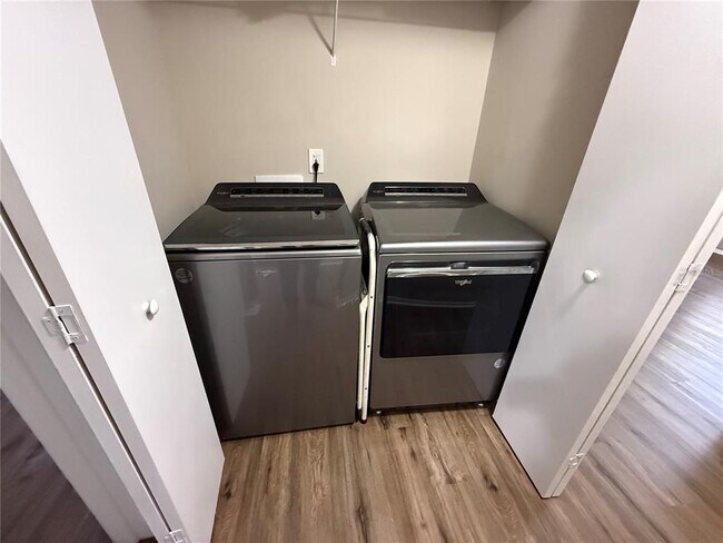 Building Photo - 3246 Fox Lake Dr