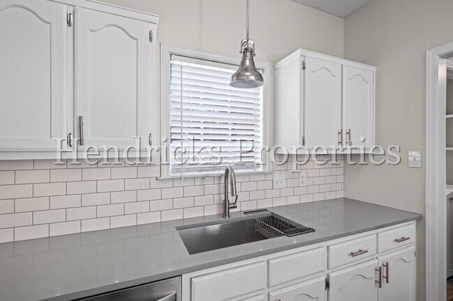 Building Photo - 8697 Citrus Bend Dr