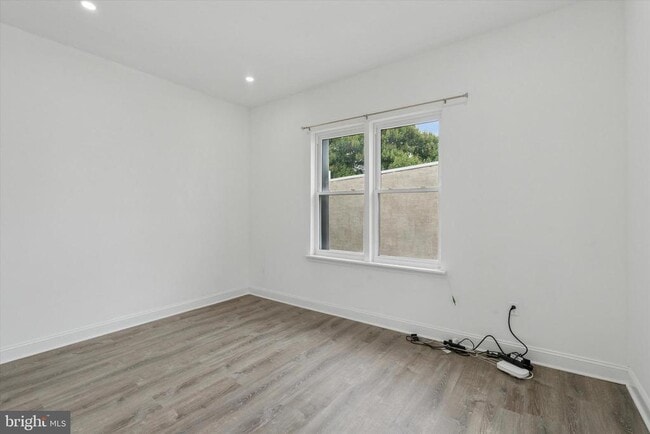 Building Photo - 1625 S 22nd St