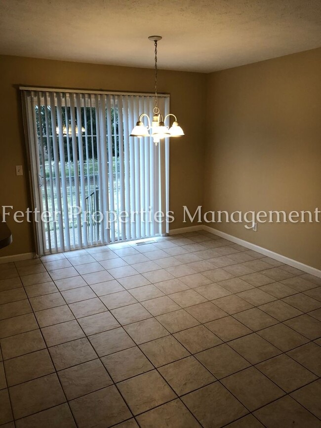 Building Photo - 3 Bedroom Newburgh Home!!