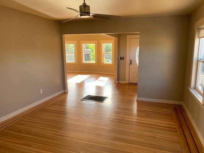 Dining room looking to front entryway - 5495 Fairfax Ave