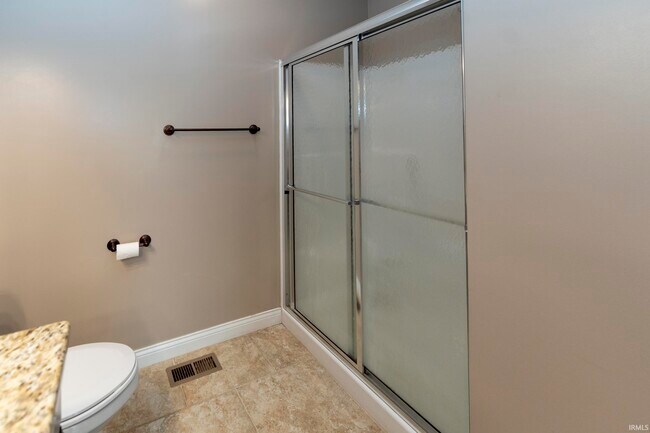 Building Photo - 8838 Hedgewood Ct