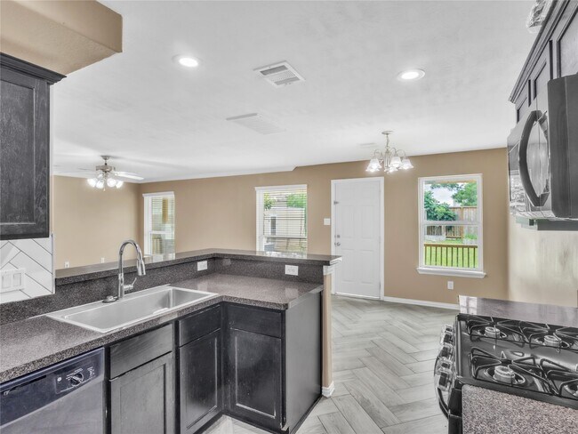 Building Photo - 1418 Banbury Ct