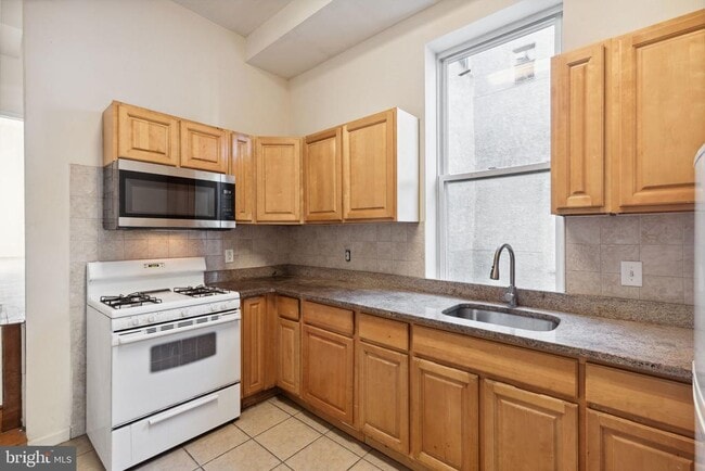 Building Photo - 1540 N 18th St