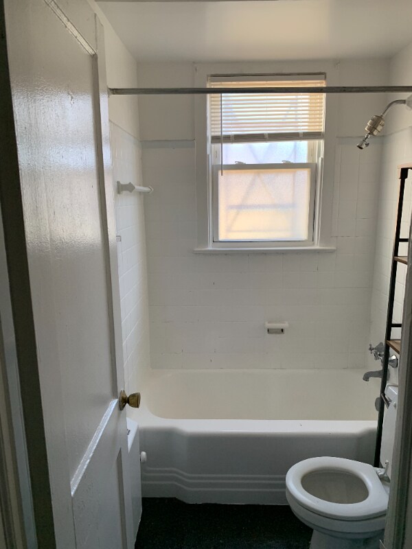 Building Photo - 1135 16th St NE